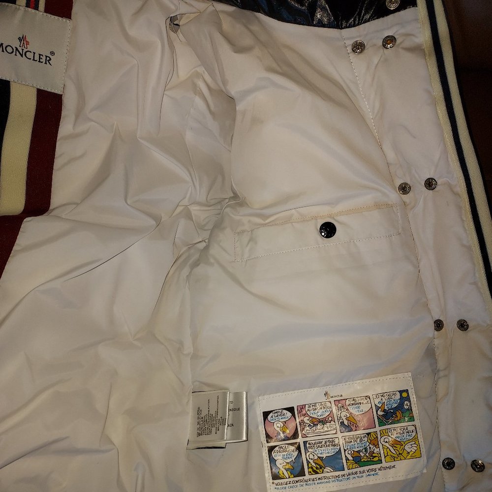 Moncler Down Jacket - Picture 8 of 9